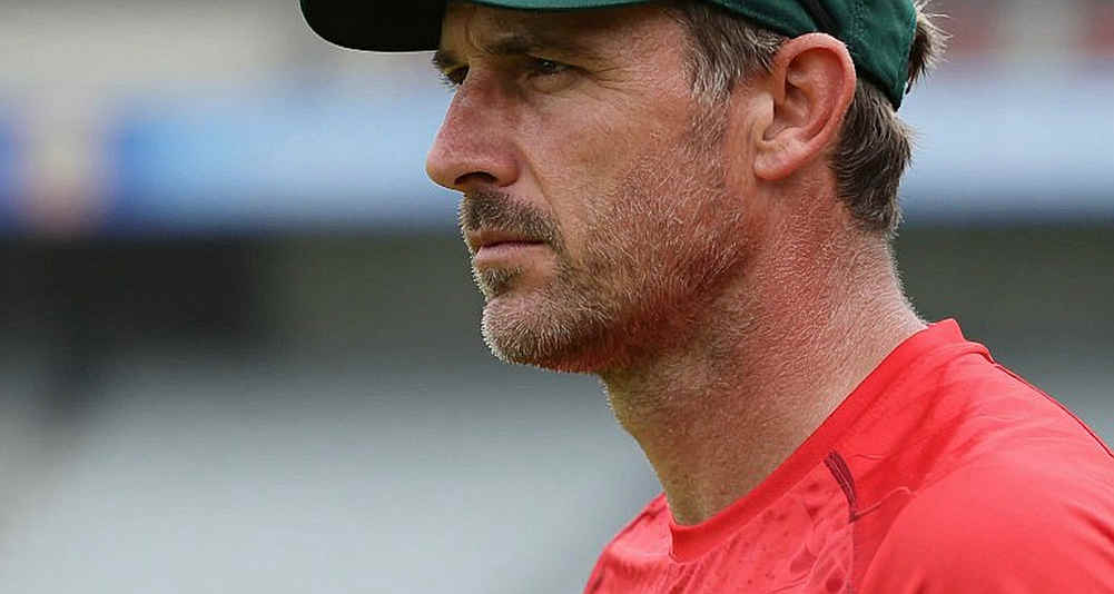 Tunnel Notebook: Franchise Doors, the NOC Rope, and the Rented Knees of Fast Bowlers